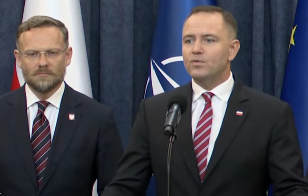 Prezydent Nawrocki mówi „nie”. Premier Tusk straszy Polaków cenami! Prezydent Karol Nawrocki podpisał szereg ustaw, które Sejm przesłał do podpisu. Nawrocki zawetował tzw. ustawę wiatrakową