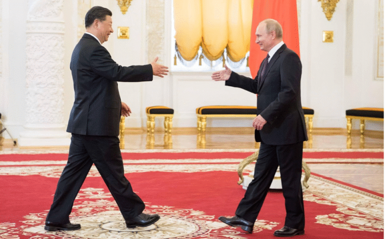 Pokoju na Ukrainie nie będzie! Nie warto usypiać czujności Wojna na Ukrainie jest konfliktem zastępczym. W tle szykowana jest wojna na dużą skalę