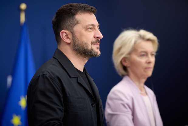 Naiwność Ukraińca. Nie zaprosił Nawrockiego, woli z Niemcami i Francuzami W co gra Ukrainiec? Nie wiadomo. Wiadomo, że z niewłaściwymi osobami, bo Niemcy i Francuzi raz już "pomogli" Ukrainie...