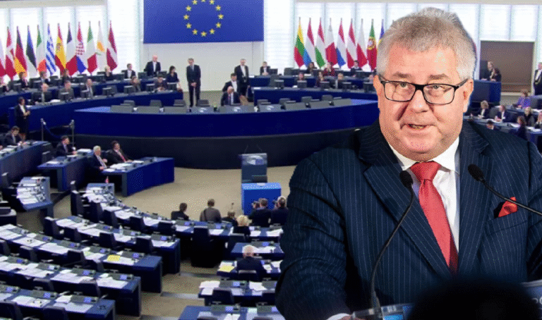 Ryszard Czarnecki: Sto godzin z życia europarlamentu Felieton Ryszarda Czarneckiego