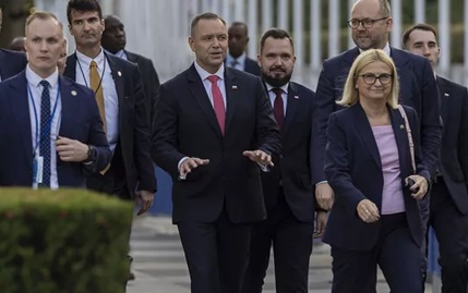 Prezydent Nawrocki może połączyć PiS i Konfederację