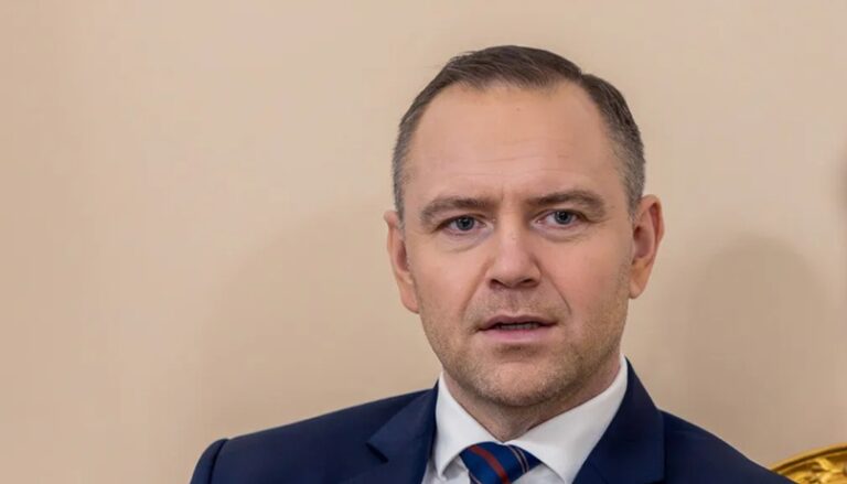 Prezydent Nawrocki stawia warunki Zełenskiemu: czas na partnerstwo Fot.: KPRP/Prezydent Karol Nawrocki w wywiadzie dla WP: wsparcie dla Ukrainy tak, ale „jak partnerzy, a nie junior partnerzy